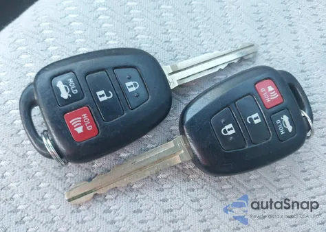 2016 Toyota Camry Le z USA, uszkodzony, nr VIN 4T4BF1FK9GR568788